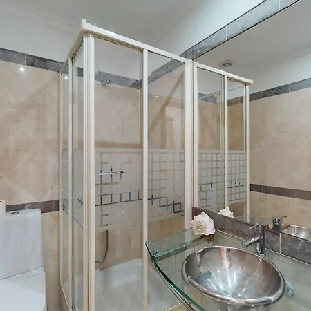 Apartamento T2 Encantador 아파트 *